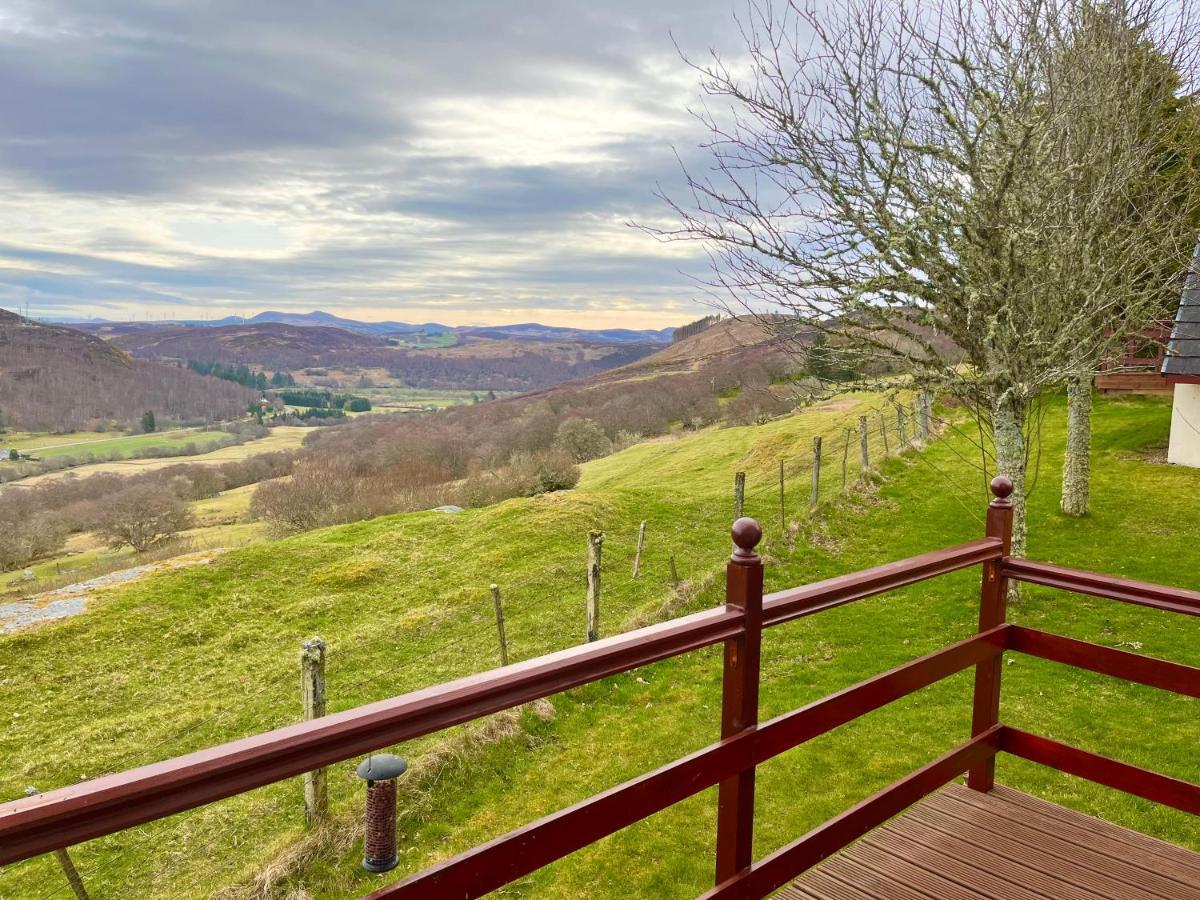Highland Glen Lodges Rogart Экстерьер фото