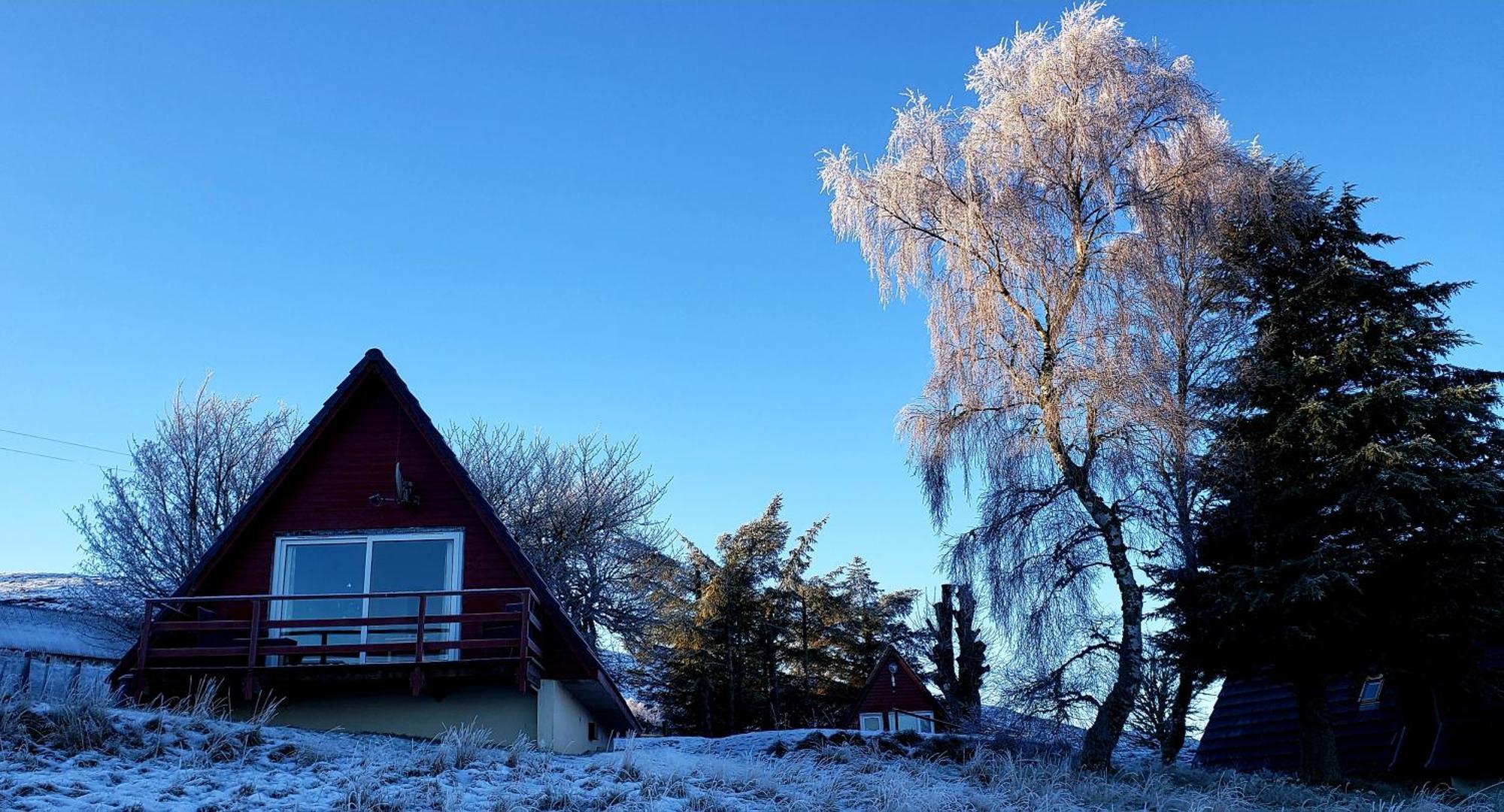 Highland Glen Lodges Rogart Экстерьер фото